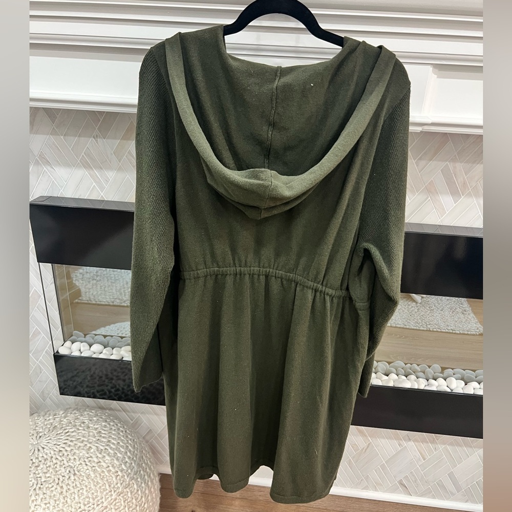 Torrid Olive Green Hooded Long Sweater with Adjustable Belt Size 3X - Picture 3 of 4